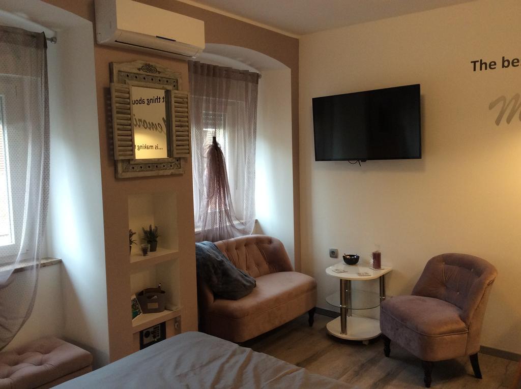 Apartment Mala Tajna Rijeka Ngoại thất bức ảnh